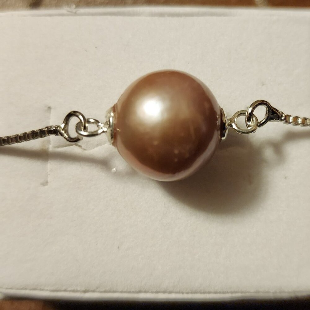 Simple Pearl Bracelet